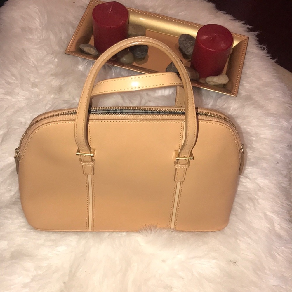 💜💜Authentic Burberry Handbag💜💜 - Picture 6 of 16